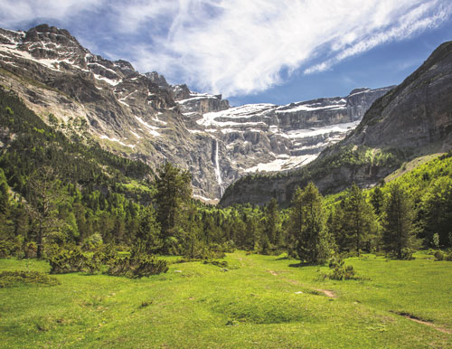 Gavarnie-La-courade-hpte©pierre-meyer_1